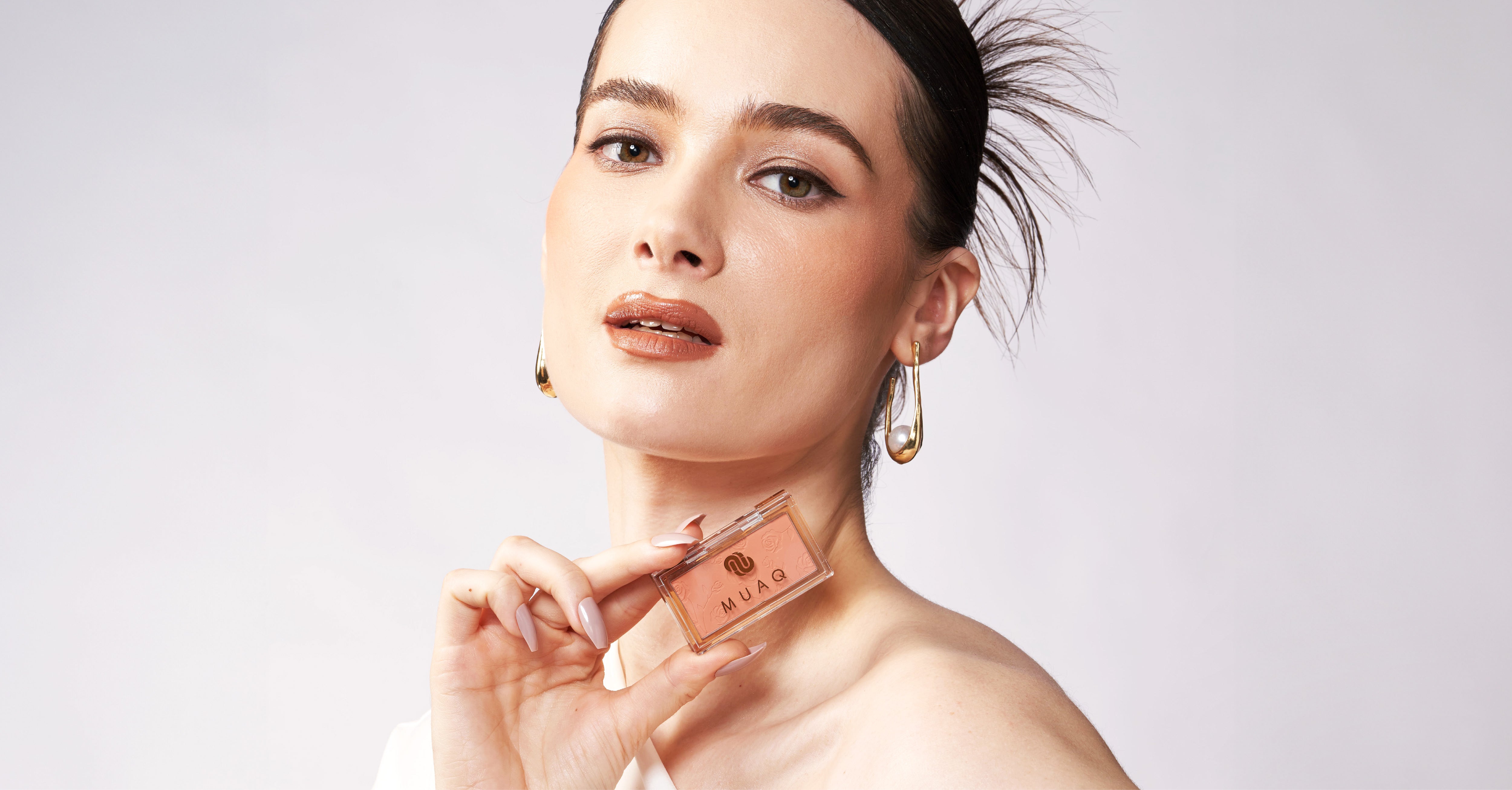 BLUSH ON ESSENTIALS: TIPS & TRICK FOR MATCHING YOUR BLUSH ON TO YOUR SKIN TONE