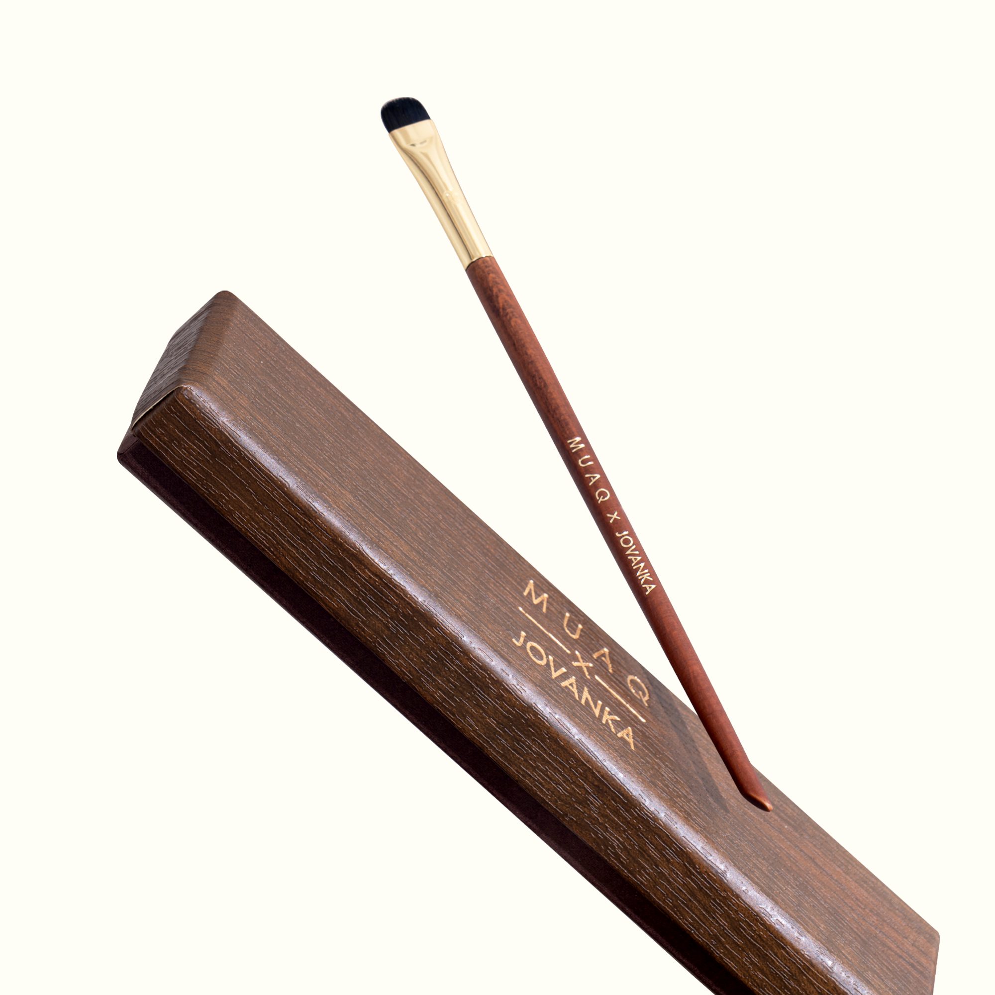 MUAQ X JOVANKA Cut Crease Brush