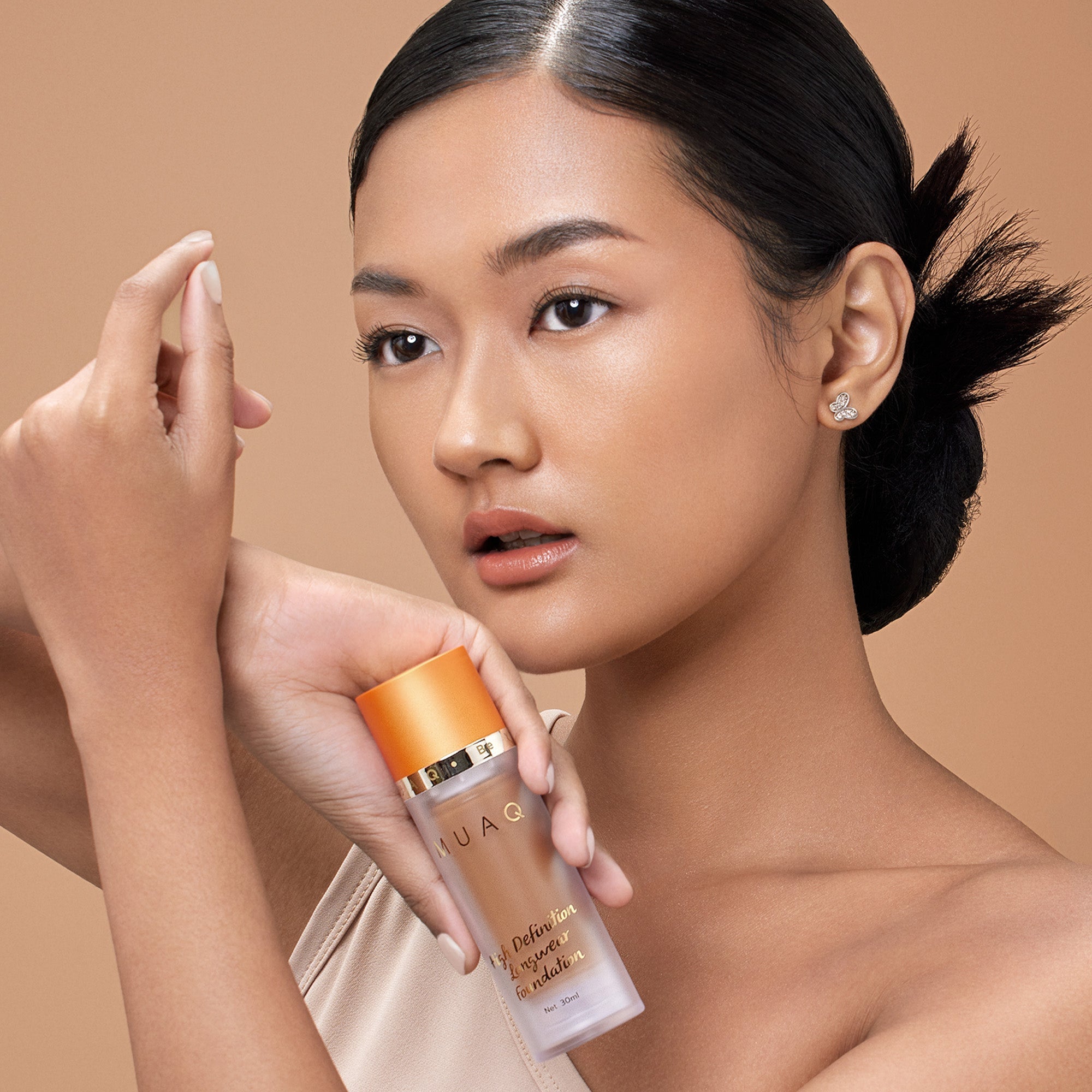 MUAQ HIGH DEFINITION LONGWEAR FOUNDATION PAPUA (NO PUFF)