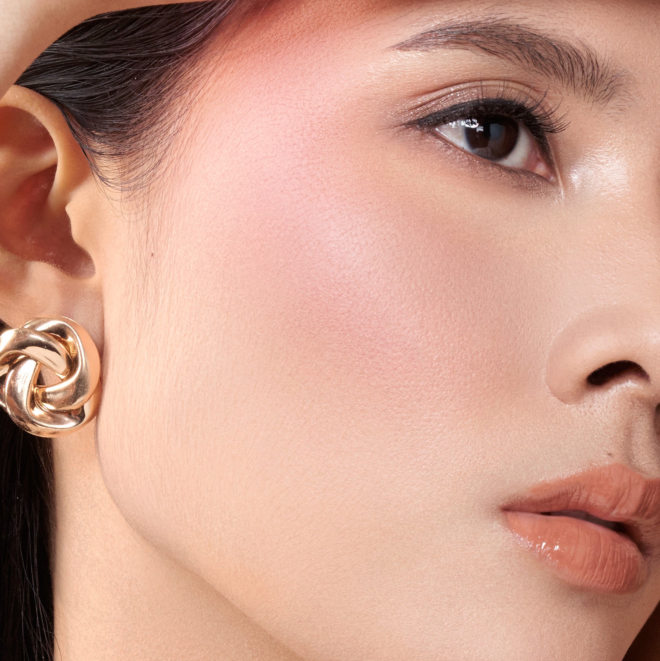 MUAQ LUXUROSE POWDER BLUSH - HAWWA