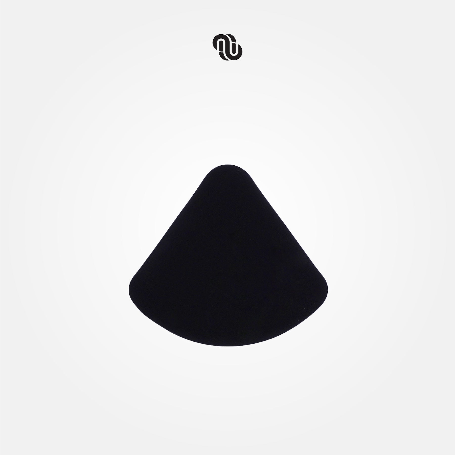 MUAQ Triangle Puff