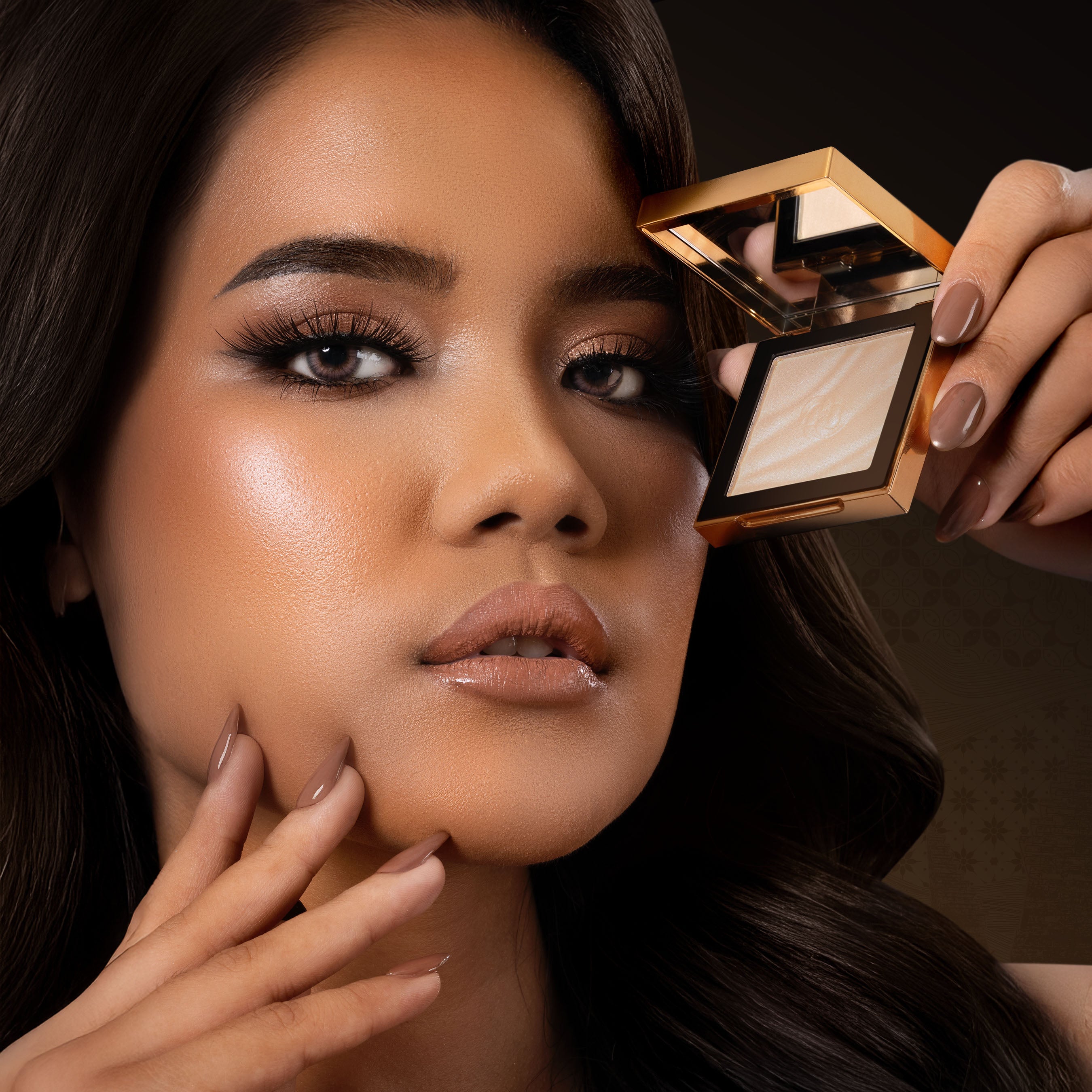 MUAQ Glowverload Highlighter - Cetho