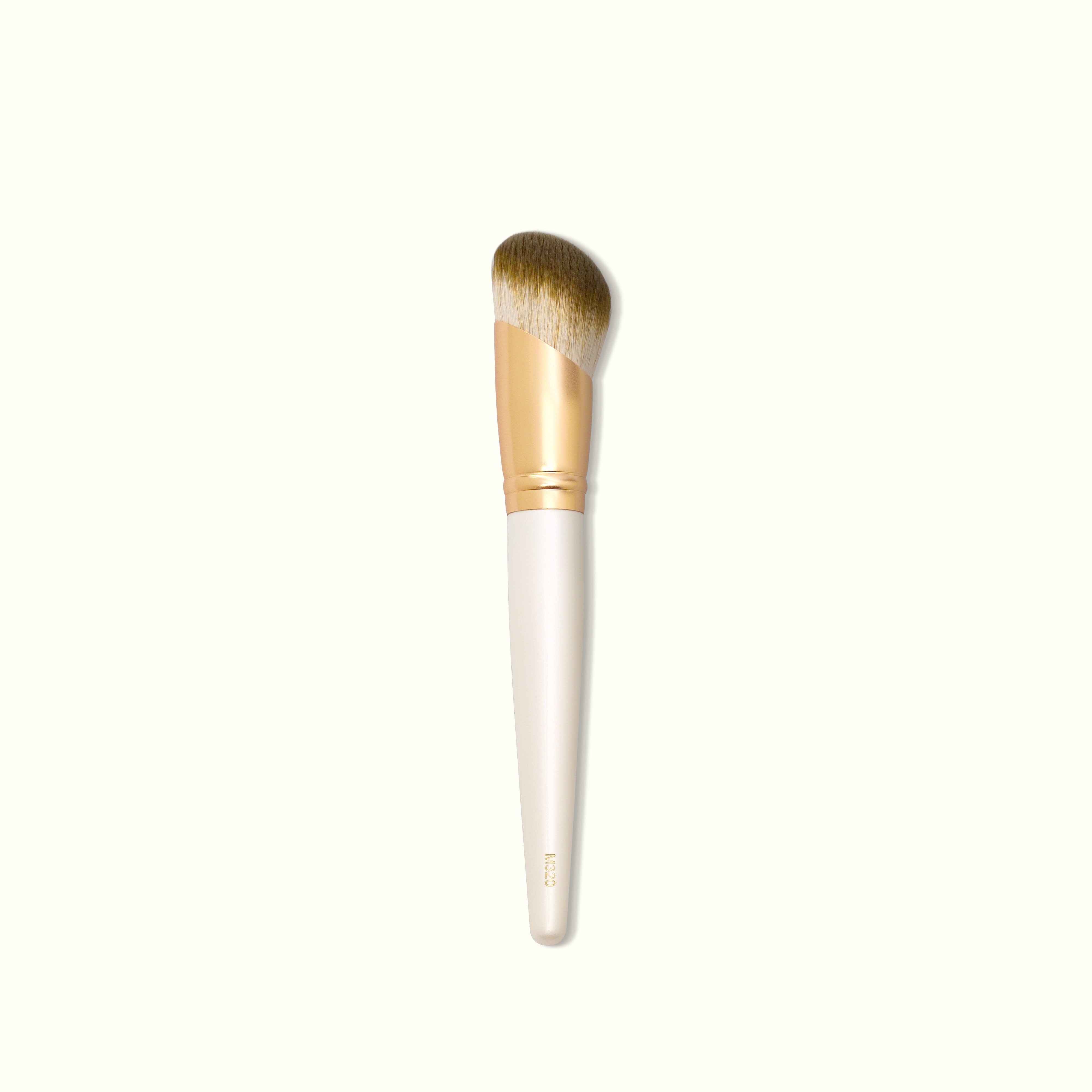 MUAQ Angled Foundation Brush (M320)