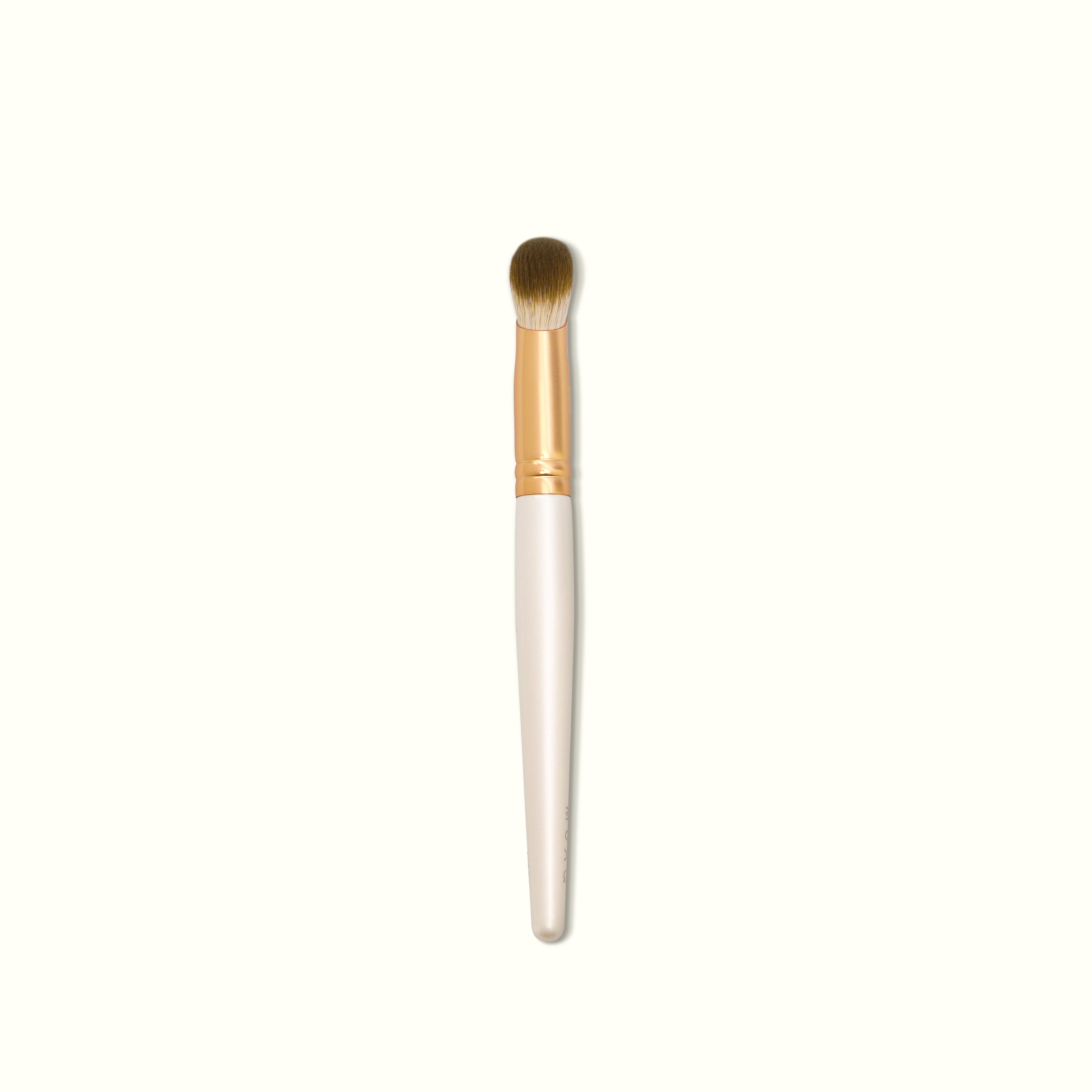 MUAQ Angled Concealer Brush (M321)