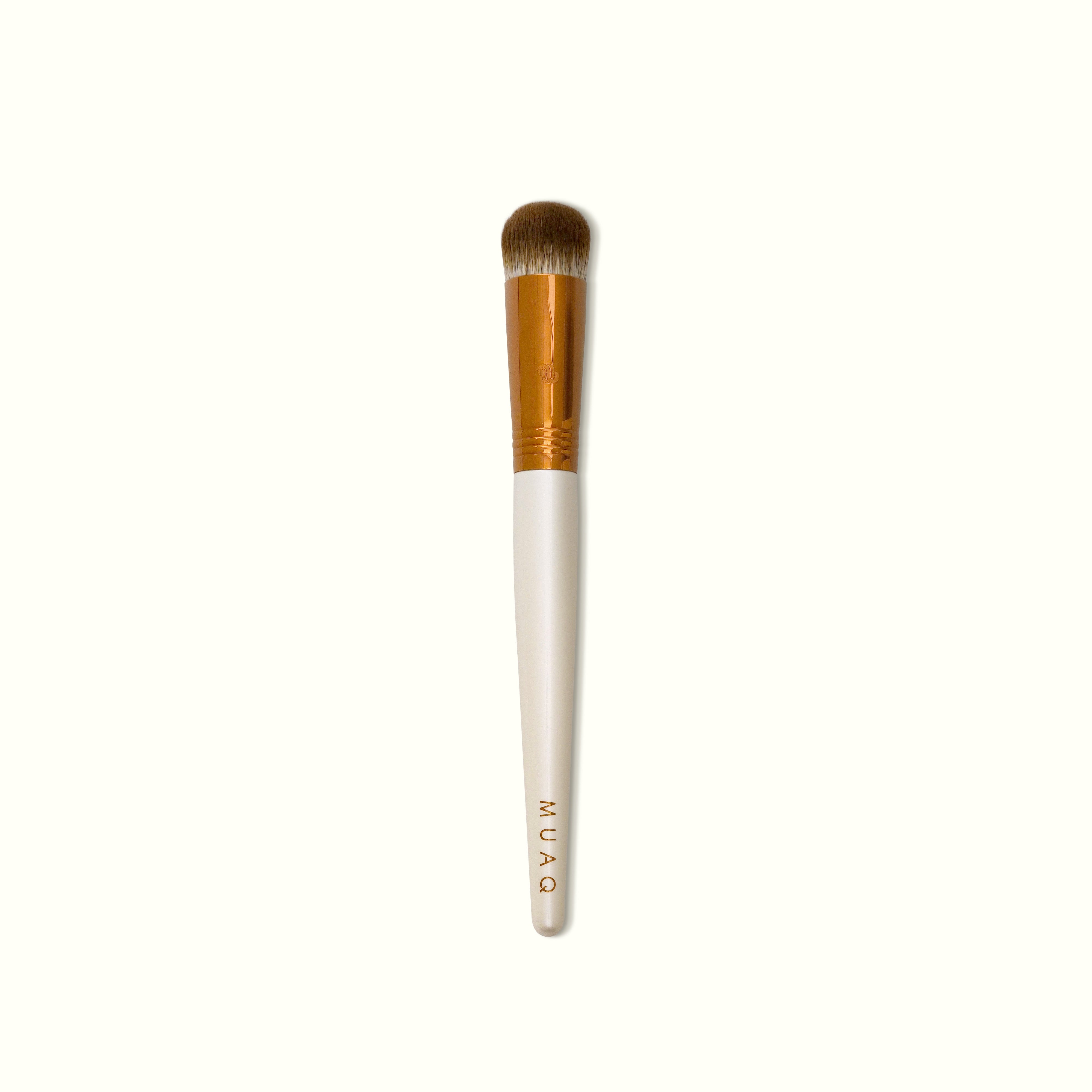 MUAQ Slanted Foundation Buffing Brush (M343)