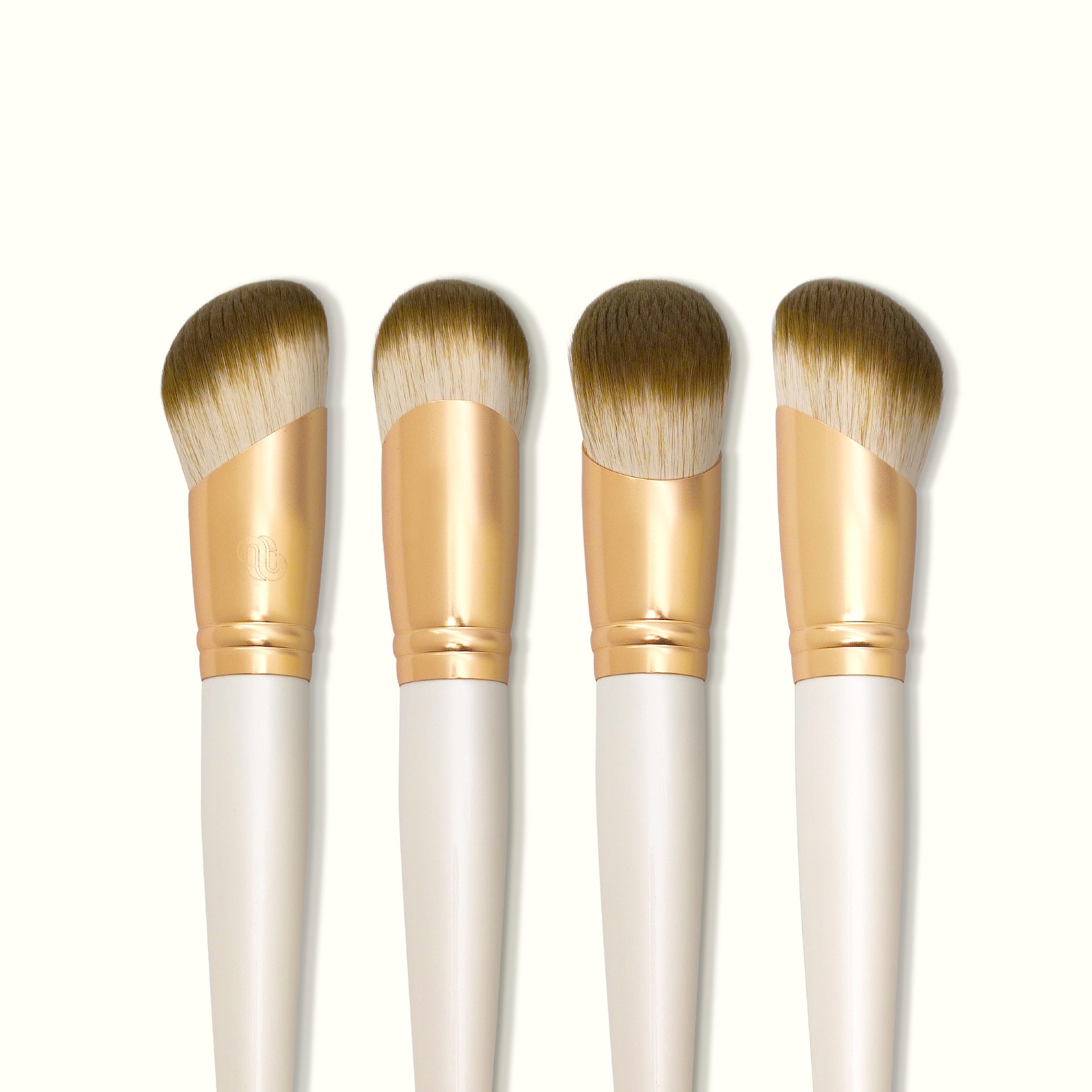 MUAQ Angled Foundation Brush (M320)