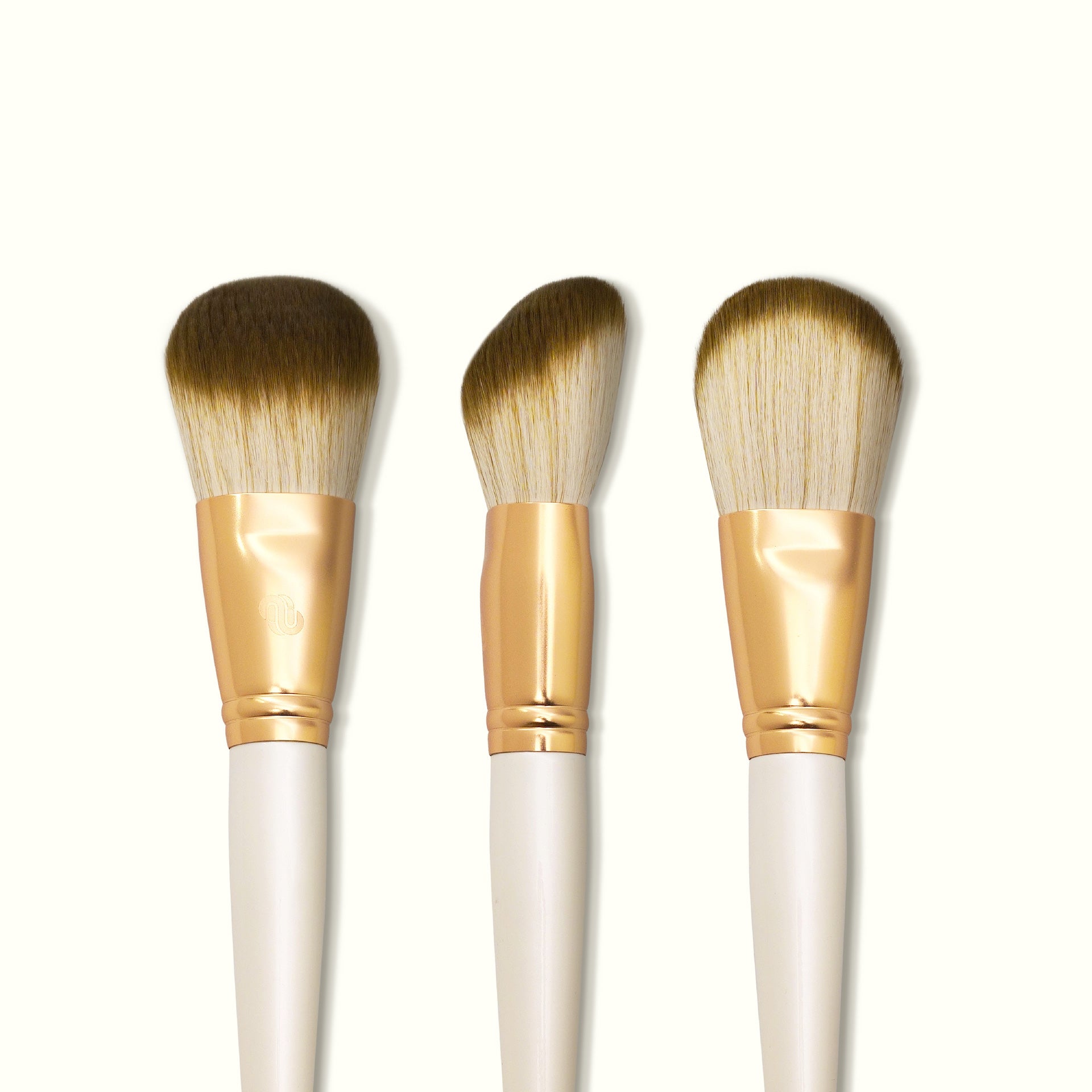 MUAQ Angled Powder Brush (M324)