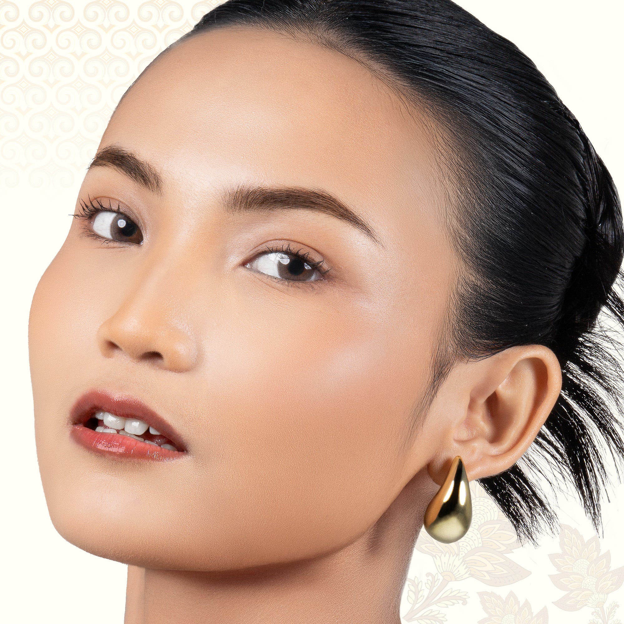 MUAQ High Definition Longwear Foundation - SUMATERA