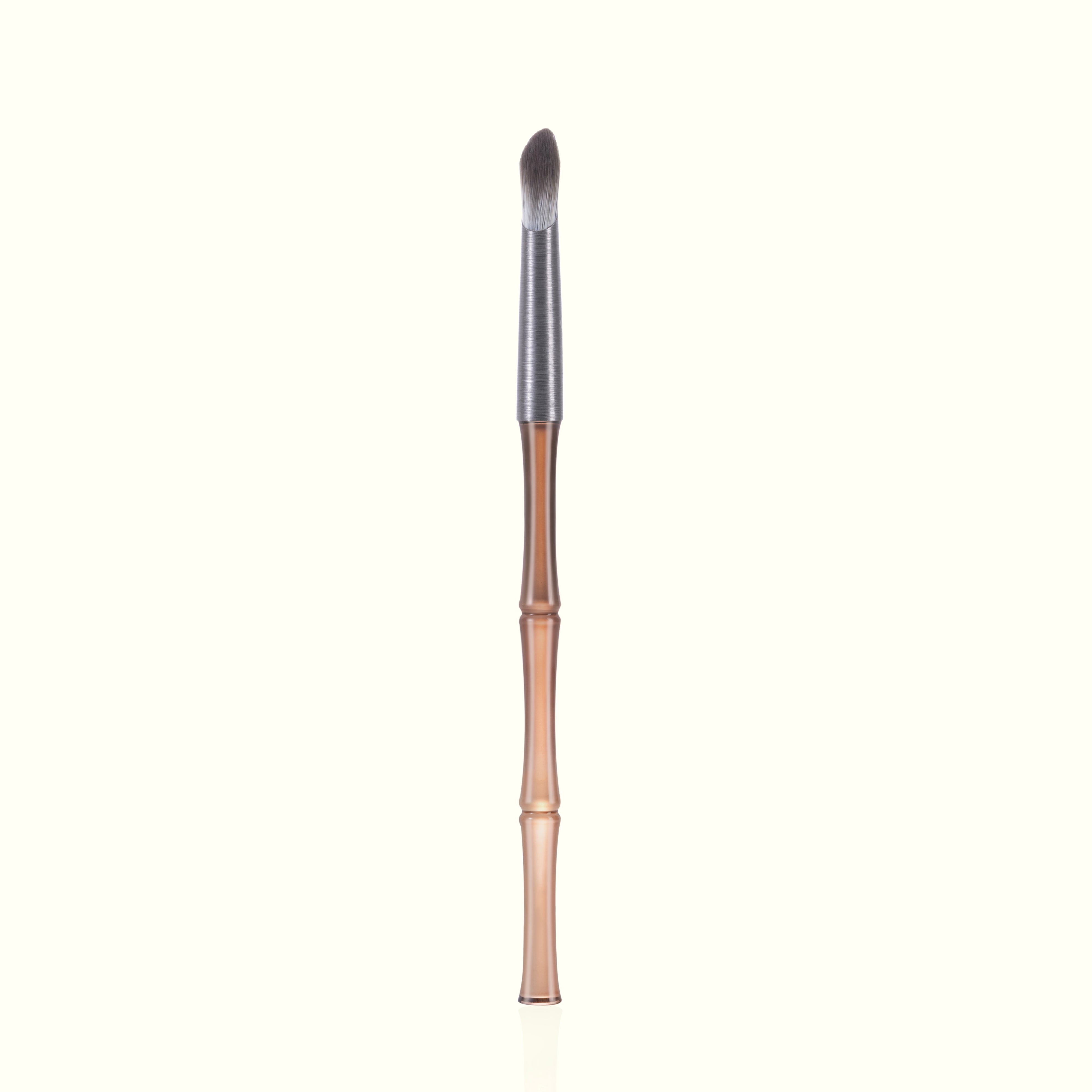 MUAQ X ANYA ABRACADABRUSH - Nose Definer Brush (M358)